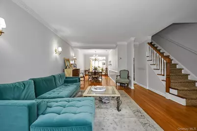 136-54 71st Road, Kew Gardens, NY 11367 - Photo 5