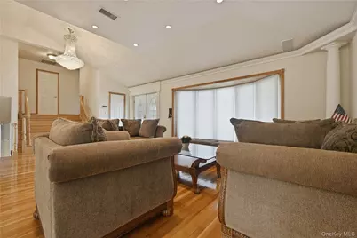 14 Millpond Street, Jericho, NY 11753 - Photo 7