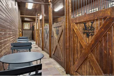 [Address not provided], Mill Neck, NY 11765 - Photo 11