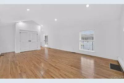 [Address not provided], Mill Neck, NY 11765 - Photo 35