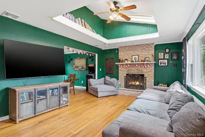 14 Narcissus Road, Rocky Point, NY 11778 - Photo 9