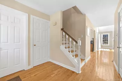 1004 Kensington Way, Mount Kisco, NY 10549 - Photo 3