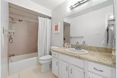 1004 Kensington Way, Mount Kisco, NY 10549 - Photo 11