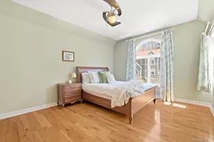 1004 Kensington Way, Mount Kisco, NY 10549 - Photo 9