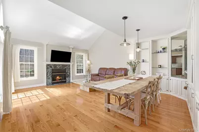 1004 Kensington Way, Mount Kisco, NY 10549 - Photo 5