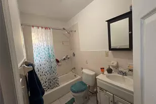 162-14 86th Ave, Jamaica, NY 11432 - Photo 15