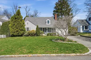 6 Derby Rd, Port Washington, NY 11050 - Photo 25