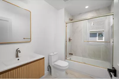 209 Prospect Avenue, White Plains, NY 10607 - Photo 17