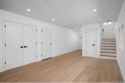 209 Prospect Avenue, White Plains, NY 10607 - Photo 25