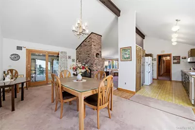 334 Edgewood Avenue, Smithtown, NY 11787 - Photo 19