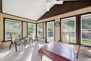 334 Edgewood Ave, Smithtown, NY 11787 - Photo 21