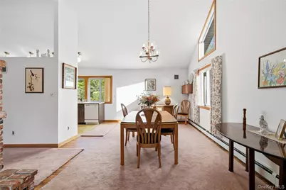 334 Edgewood Avenue, Smithtown, NY 11787 - Photo 15