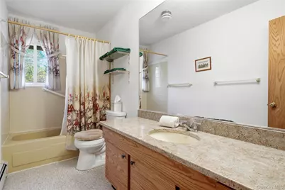 334 Edgewood Avenue, Smithtown, NY 11787 - Photo 23