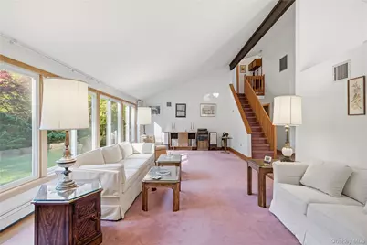 334 Edgewood Avenue, Smithtown, NY 11787 - Photo 3