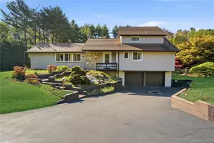 334 Edgewood Ave, Smithtown, NY 11787 - Photo 47