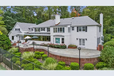 45 Southeast Road, Sands Point, NY 11050 - Photo 25