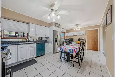 260 28th Street, Copiague, NY 11726 - Photo 9