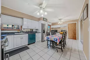 260 28th St, Copiague, NY 11726 - Photo 9