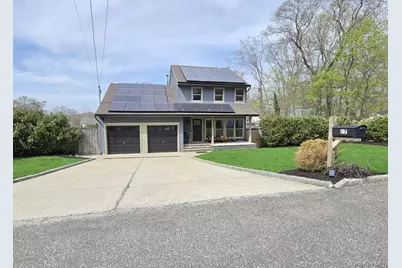 27 Ridgewood Avenue, Selden, NY 11784 - Photo 1