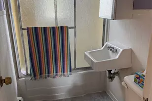 28 A Chestnut St, Greenvale, NY 11548 - Photo 5