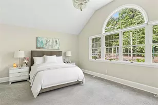 40 Dogwood Ln, Sands Point, NY 11050 - Photo 23