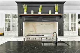 40 Dogwood Ln, Sands Point, NY 11050 - Photo 7