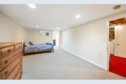 398 33rd Street, Lindenhurst, NY 11757 - Photo 37