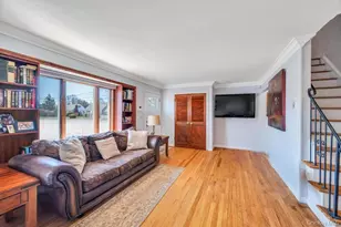 398 33rd St, Lindenhurst, NY 11757 - Photo 15