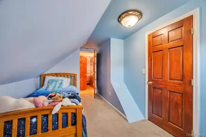 398 33rd Street, Lindenhurst, NY 11757 - Photo 29