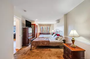 398 33rd St, Lindenhurst, NY 11757 - Photo 23