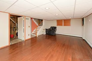 14 Lynmore Ave, Salisbury Mills, NY 12577 - Photo 19