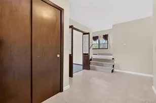 18 Stephen Dr, Hopewell Junction, NY 12533 - Photo 5