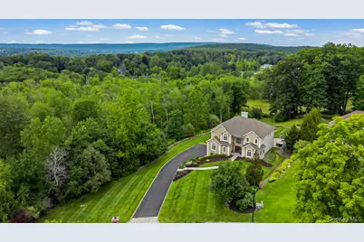 31 Greenwich Avenue, Central Valley, NY 10917 - Photo 3