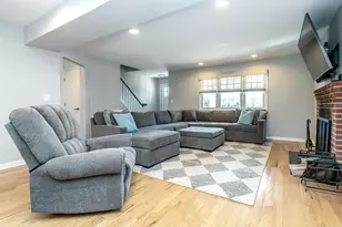 17 Winans Pl, Locust Valley, NY 11560 - Photo 5