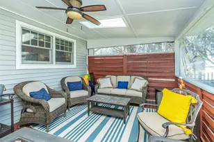 17 Winans Pl, Locust Valley, NY 11560 - Photo 31