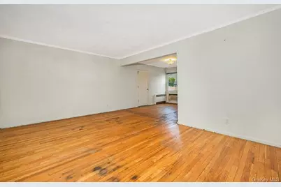 3866 Hudson Avenue, Seaford, NY 11783 - Photo 7