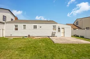 3866 Hudson Ave, Seaford, NY 11783 - Photo 23