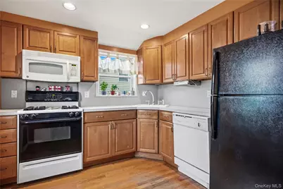 152 Lawson Avenue, East Rockaway, NY 11518 - Photo 7
