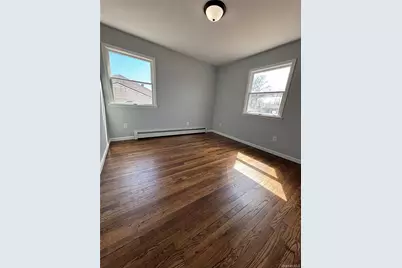 21 Pinetop Drive, Central Islip, NY 11722 - Photo 7