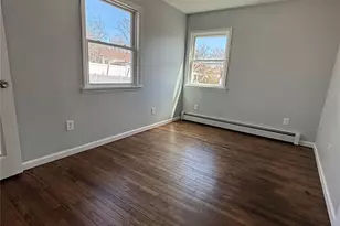 21 Pinetop Dr, Central Islip, NY 11722 - Photo 5