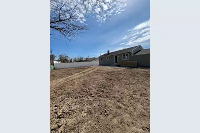 21 Pinetop Drive, Central Islip, NY 11722 - Photo 13