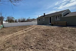 21 Pinetop Dr, Central Islip, NY 11722 - Photo 13