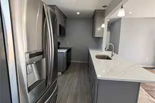 21 Pinetop Dr, Central Islip, NY 11722 - Photo 3