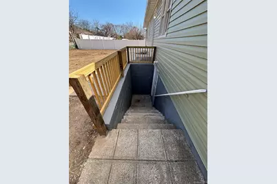 21 Pinetop Drive, Central Islip, NY 11722 - Photo 9