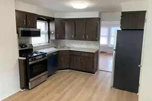 87-06 Palo Alto St, Hollis, NY 11423 - Photo 5