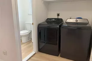 87-06 Palo Alto St, Hollis, NY 11423 - Photo 13