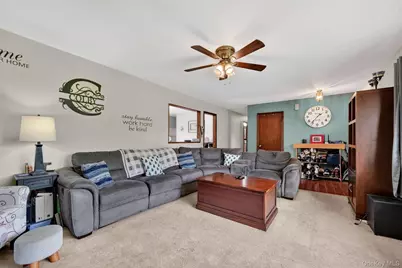9 Claire Drive, Pine Bush, NY 12566 - Photo 5