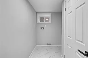 110-37 172nd St, Jamaica, NY 11433 - Photo 23