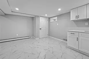 110-37 172nd St, Jamaica, NY 11433 - Photo 19