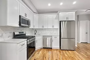 110-37 172nd St, Jamaica, NY 11433 - Photo 9